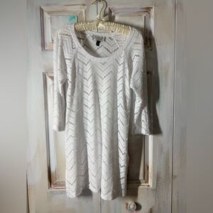 J. Valdi Chic White Chevron 3/4 Sleeve Tunic Swimsuit Cover